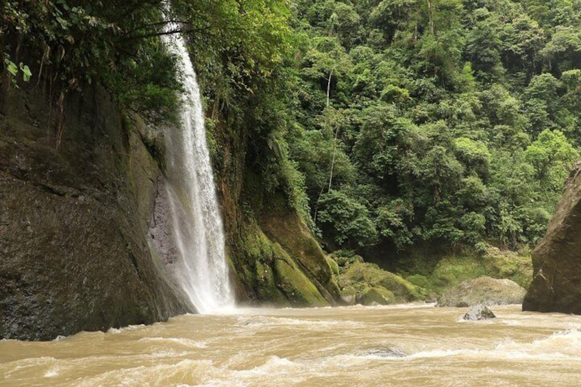 Huacas Waterfall