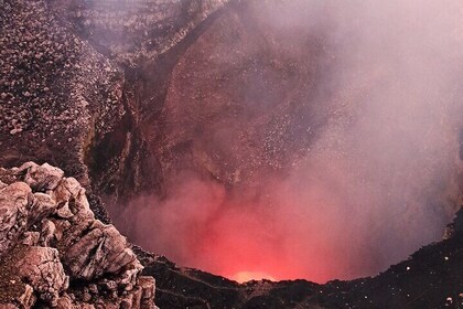 Volcano Masaya - Lava Tour