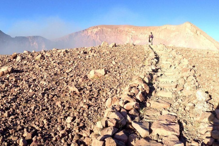 Trail to reach the crater of Telica volcano