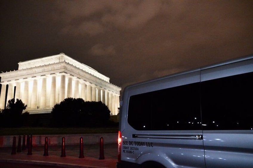 Tour Van at Lincoln Memorial