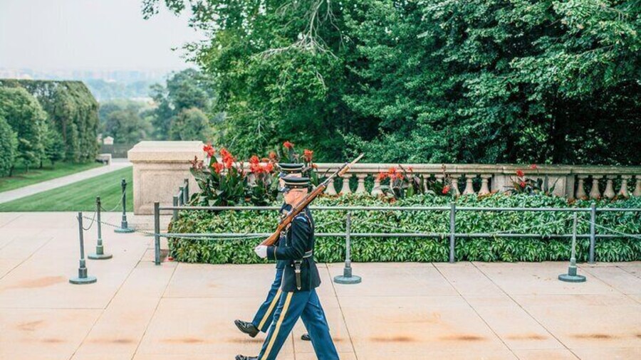 Arlington National Cemetery Walking Tour & Changing of the Guards