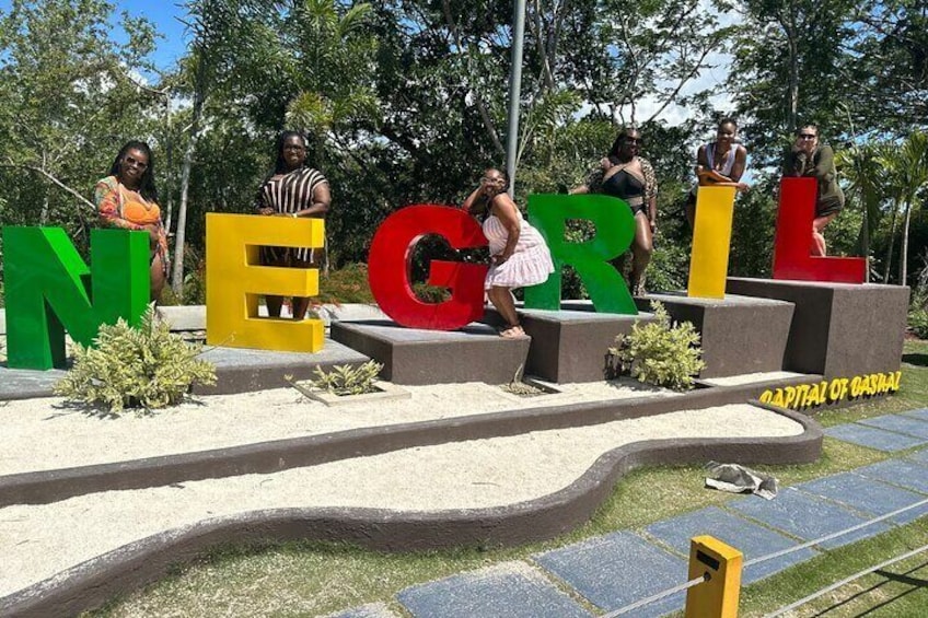 Favorite Beach Experience: Negril Beach & Ricks Cafe Tour