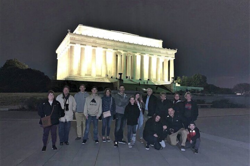 3-Hour Washington DC "Monuments By Night" Guided Night-Time Sightseeing Bus Tour