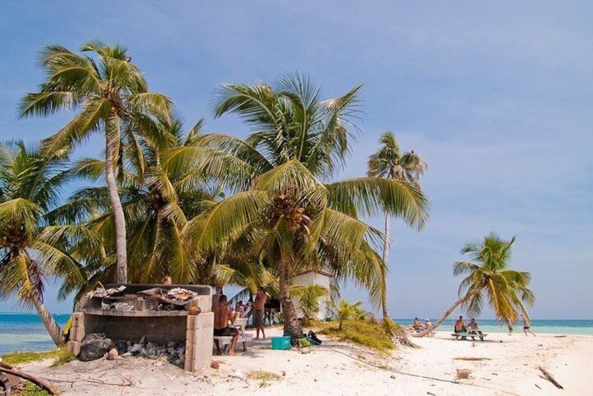 Spend time on the beach and enjoy an Belizean Island BBQ...