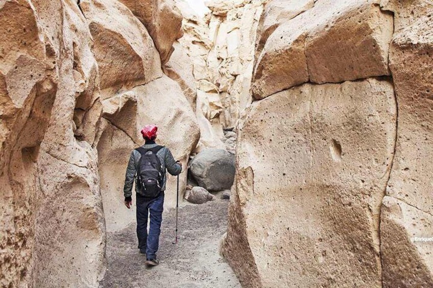 Sillar Route in Arequipa and viewpoint of the Volcanoes