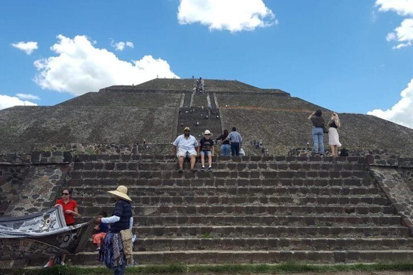 Private Tour: Teotihuacan and Guadalupe Shrine