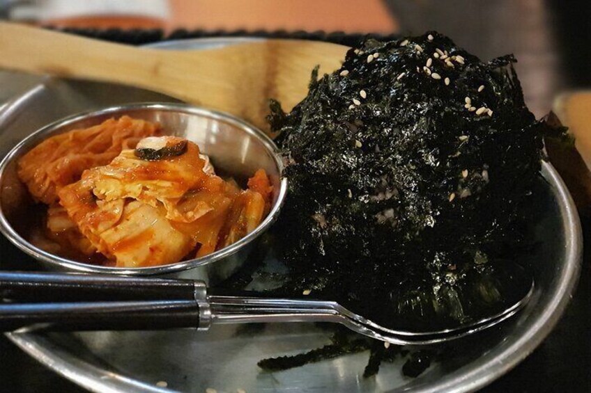 Egg wrapped in rice and nori. Which comes first?