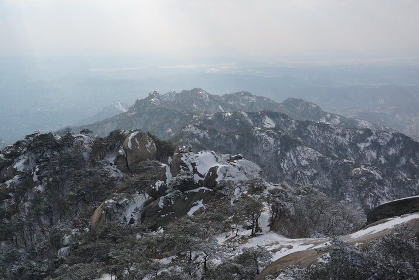 Private Hiking to Bukhansan Peak(Baegundae: 836.5m) with Mountain Expert