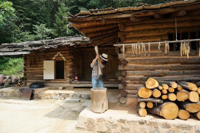 Namhansanseong UNESCO Historical Sites and Korean Folk Village-Private Tour