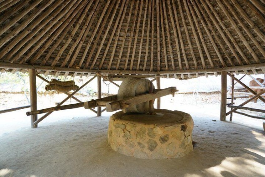 Namhansanseong UNESCO Historical Sites and Korean Folk Village-Private Tour