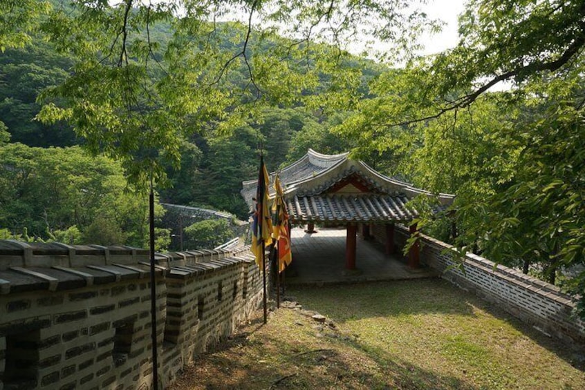 Namhansanseong UNESCO Historical Sites and Korean Folk Village-Private Tour