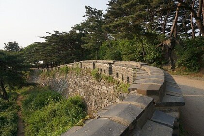 Namhansanseong UNESCO Historical Sites and Korean Folk Village-Private Tour