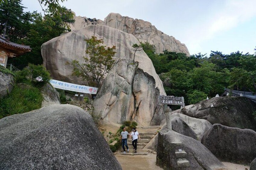 Seoraksan National Park Ulsanbawi Hiking from Seoul