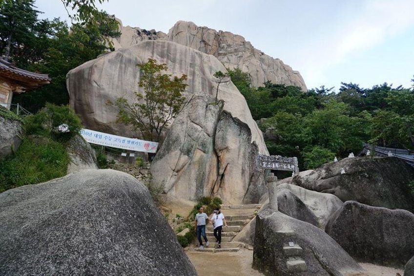 Seoraksan National Park Ulsanbawi Hiking from Seoul