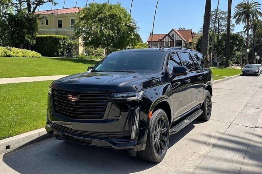 Private Tour of Los Angeles in a 2022 Cadillac Escalade, Experienced Guides!