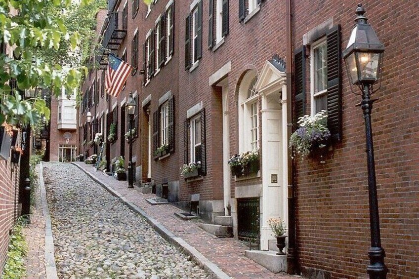 Walk the Freedom Trail With Boston Town Crier
