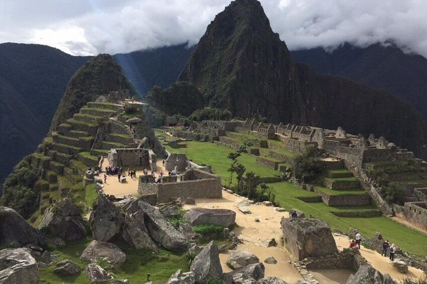 Machu Picchu private guide tour