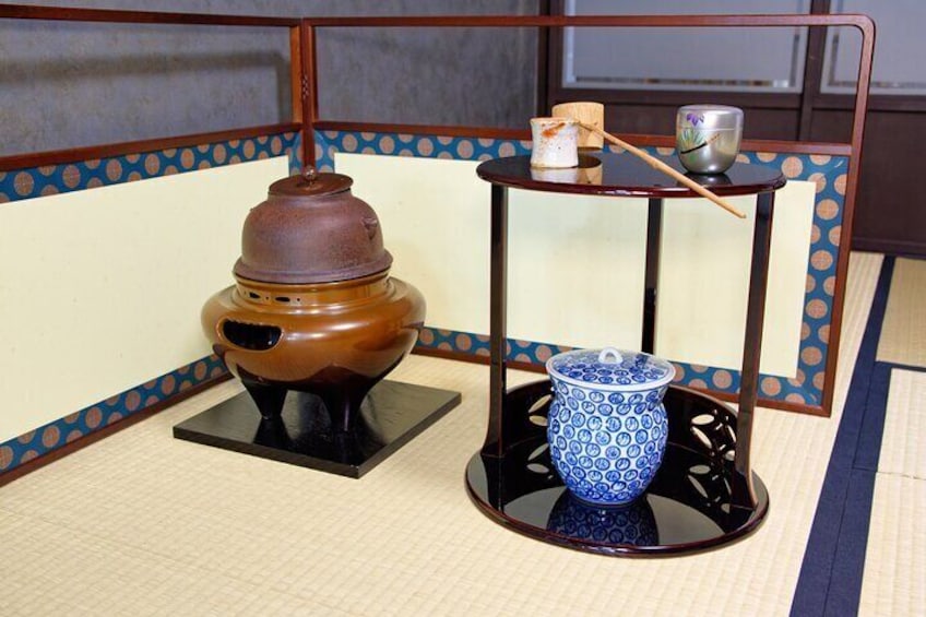 Tea ceremony Experience in KYOTO with light Meal near by Daitokuji ZenTemple