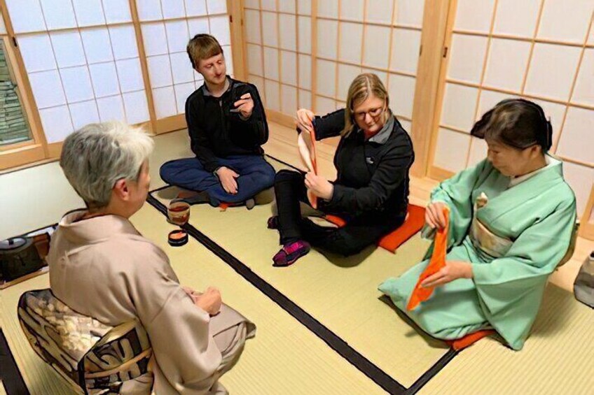Tea ceremony Experience in kyoto with light lunch in front Daitokuji ZenTemple