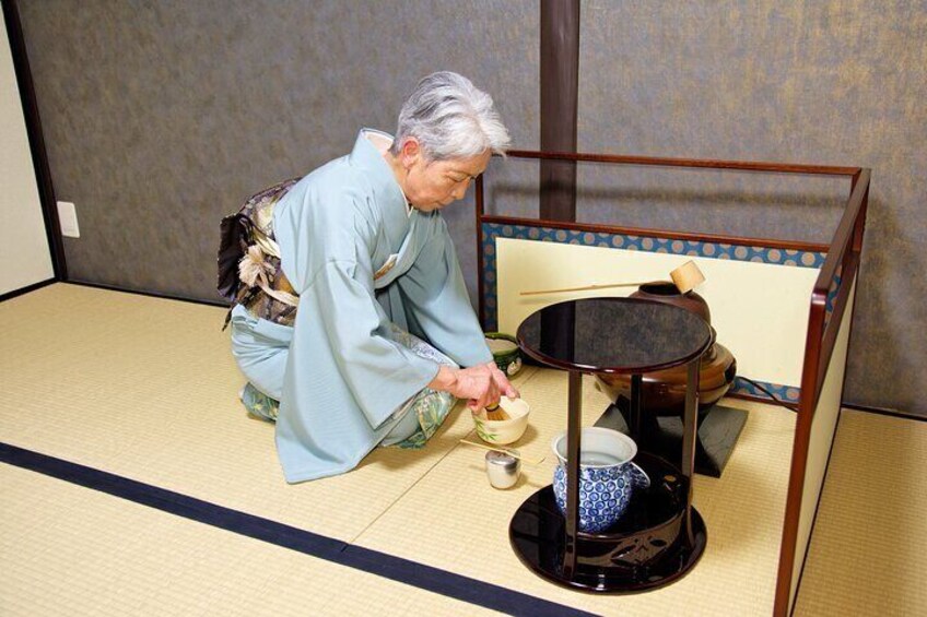 Tea ceremony Experience in KYOTO with light Meal near by Daitokuji ZenTemple