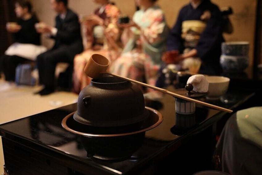 Wear a high-quality kimono, enjoy a tea ceremony experience in a small group, and hear fun travel stories from other travelers.