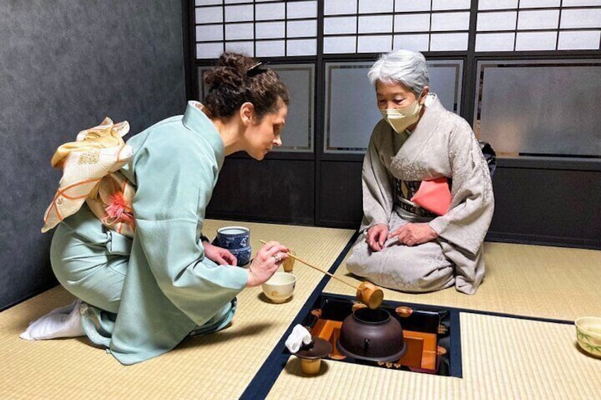 KYOTO Private Tea Ceremony with kimono near by Daitokuji 