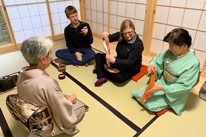 Private Tea Ceremony with wearing kimono in kyoto, Zen Temple Daitokuji