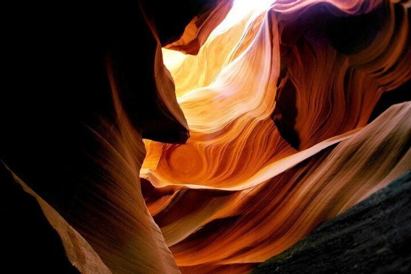 Antelope Canyon and Horseshoe Bend Private Luxury Car Tour