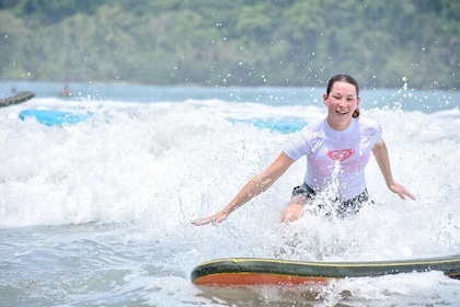 Surf Lessons in Manuel Antonio with pick up included