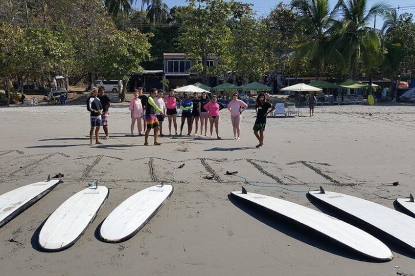 Manuel Antonio beach, surfing lessons 