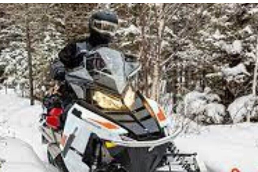 snowmobiling activity rides of 1 hour 30