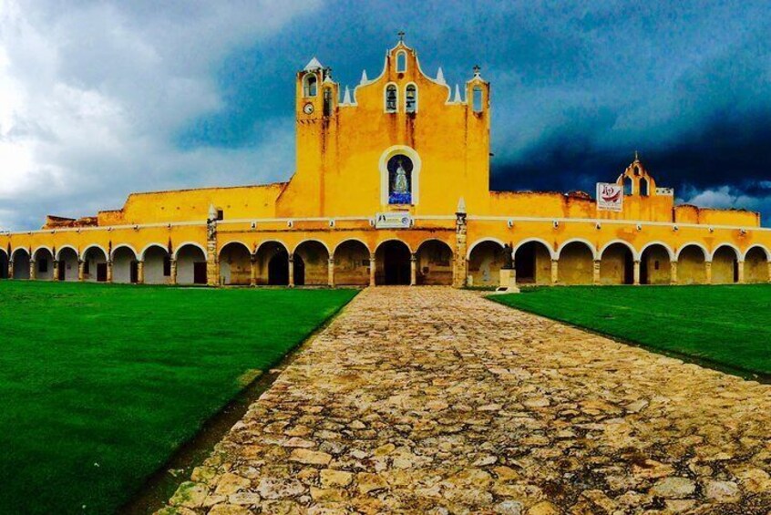 San Antonio de Padua convent, IZAMAL