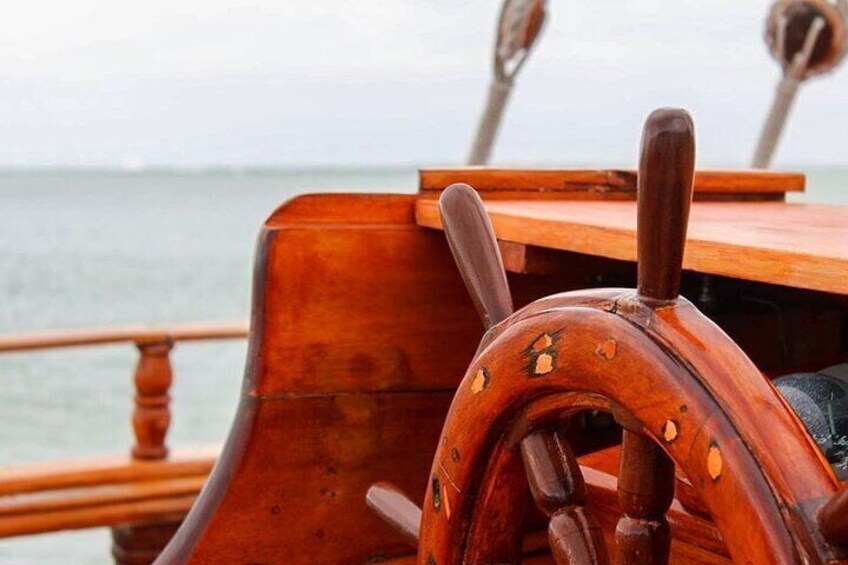 Amazing Romantic Dinner In Cancun On A Spanish Galeon The Best Sunset Activity