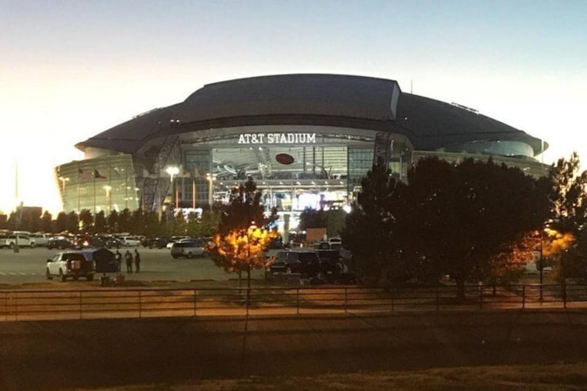Small-Group Dallas Cowboys Stadium Tour with Transportation