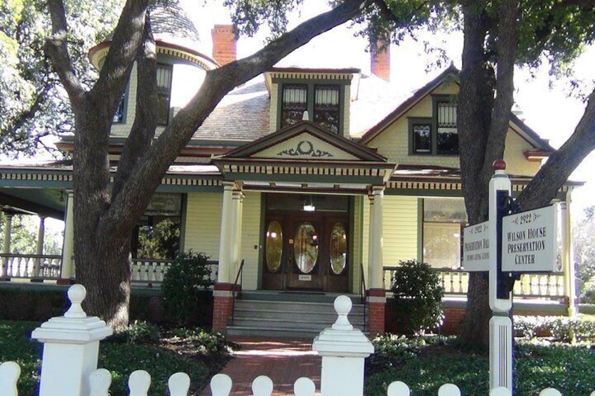Wilson block Victorian style houses 