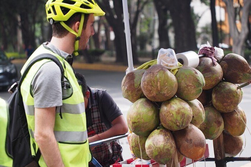 Foodie Lovers And Trendy CDMX E-bike Tour