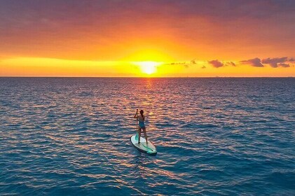 Sunrise paddleboard group session Caribbean Sea. Foto's included!