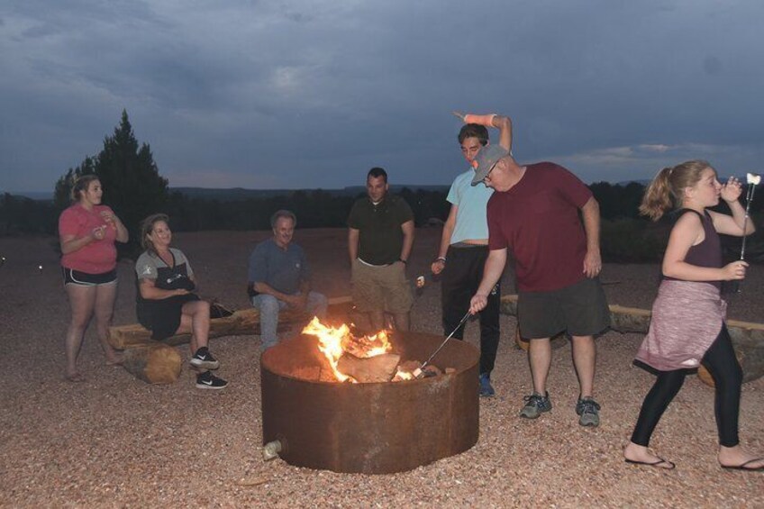 Campfire S'mores and Stars Tour in Kanab