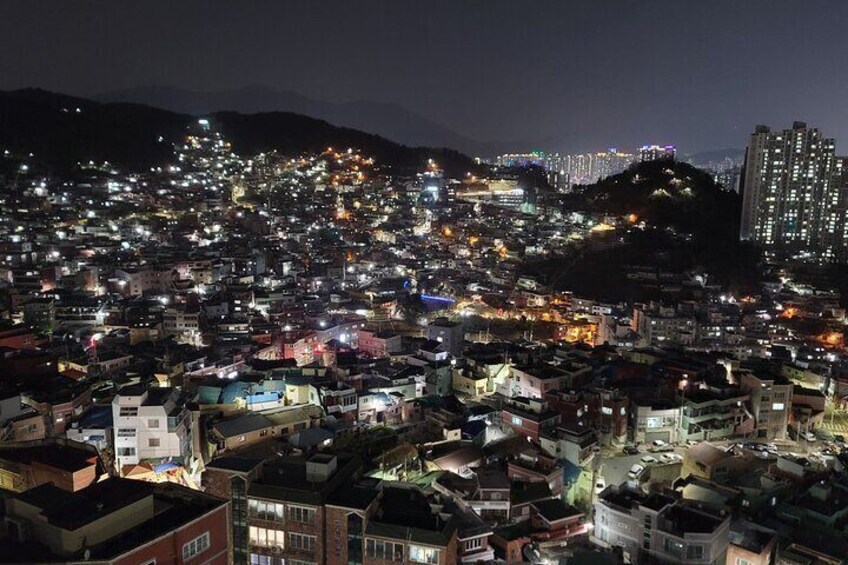 Walk Through The Mountainside Street Of Busan And Enjoy The Night View