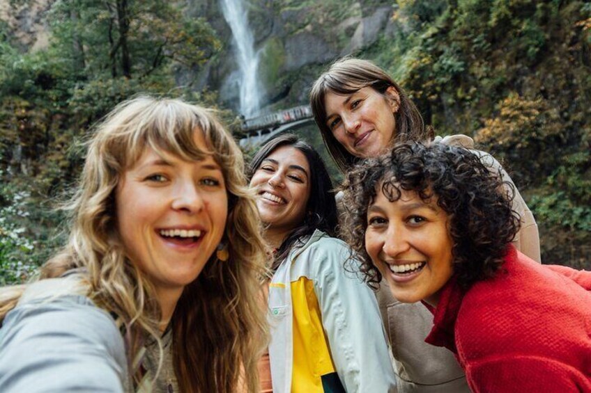 The Hood-Columbia Loop: Timberline, Orchards, and Waterfalls