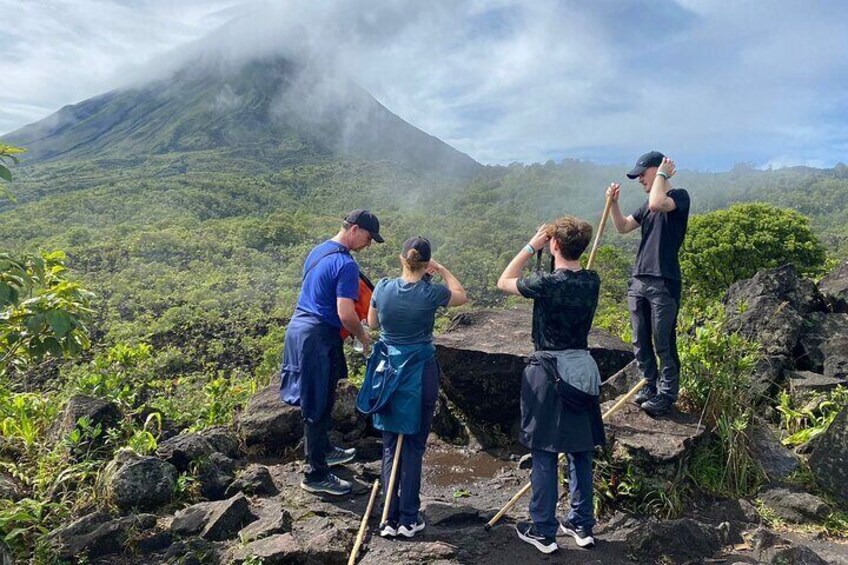 Half-Day Tour with La Fortuna Waterfall and Arenal Volcano Hike 