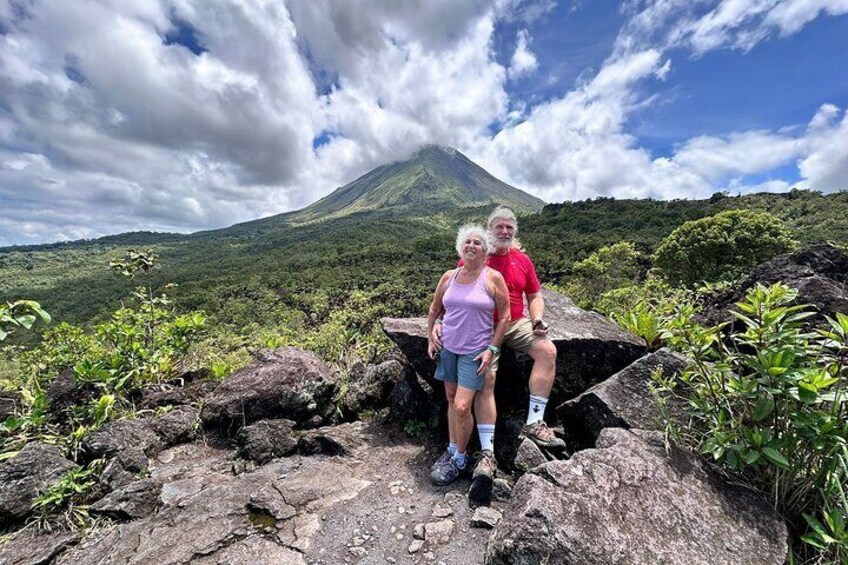 Arenal Combo: Hanging Bridges, La Fortuna Waterfall, Volcano Hike