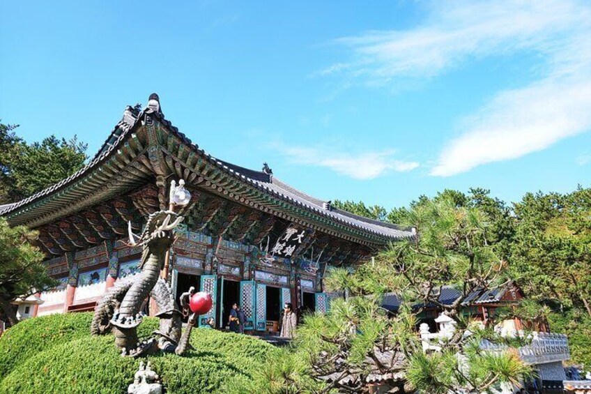 Yonggungsa temple