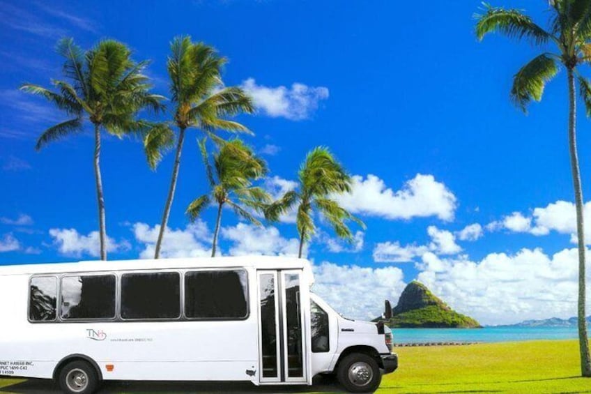 Oahu Circle Island Tour with Byodo-In Temple Admission