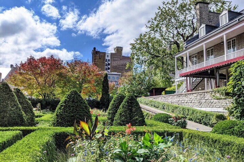 Explore Old Montreal - Small-Group Walking Tour