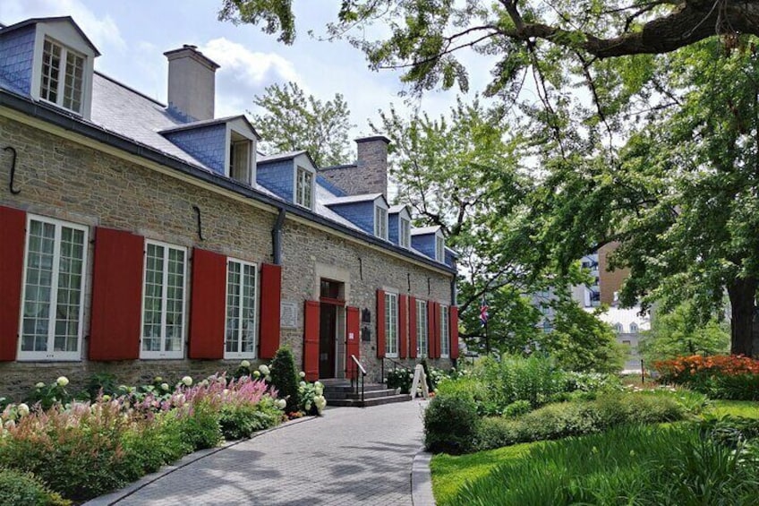Explore Old Montreal - Small-Group Walking Tour