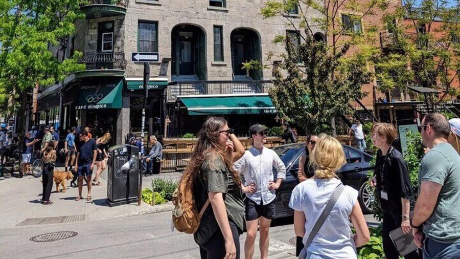 Montreal's Plateau Mont-Royal and Mile End Tour by MTL Detours
