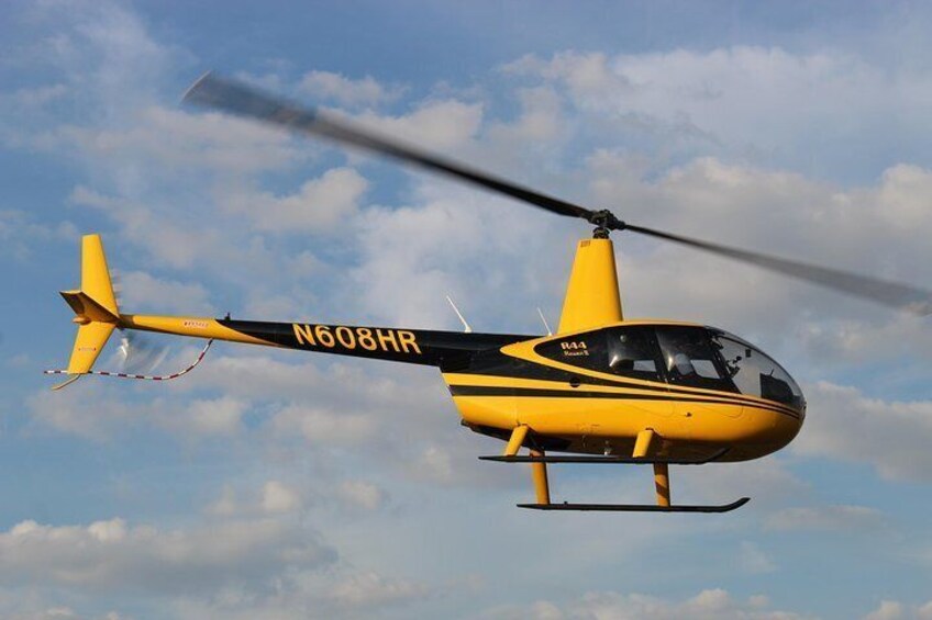 Best Priced SunTrust Helicopter Tour w/ Complimentary Beverage Includes Up to 3