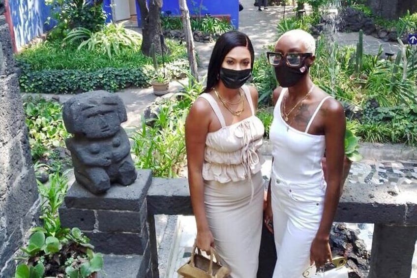 Private VIP Frida Kahlo Art Tour With An Expert In Art
