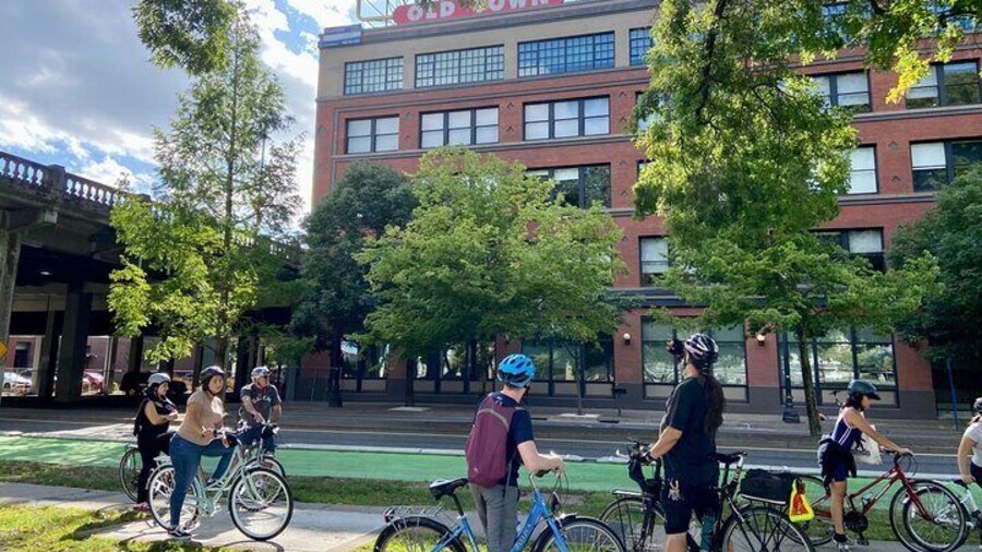 Portland is a beautiful city to cycle in!